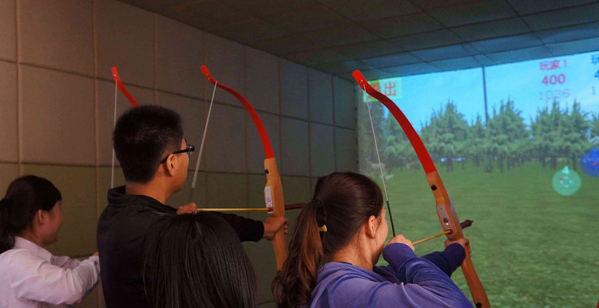 校园安全模拟射箭,实感模拟射击射箭.jpg