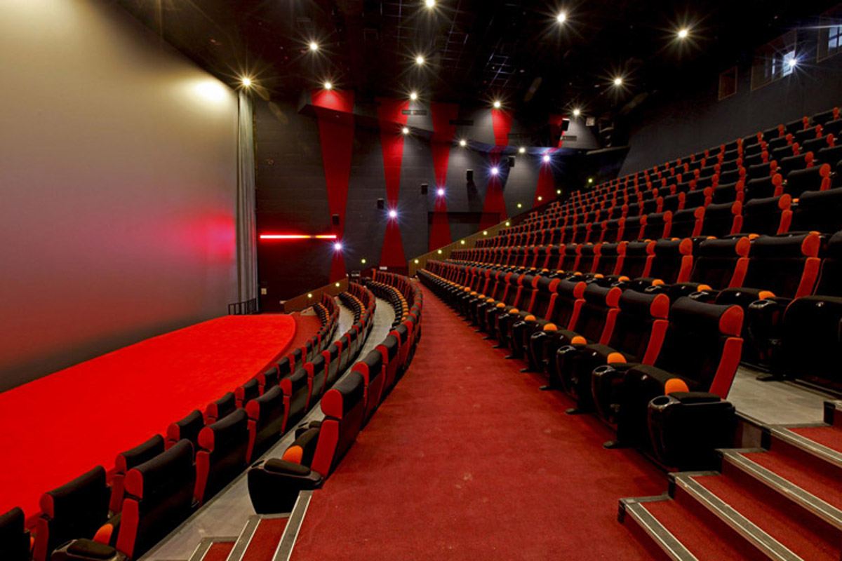 罗山校园安全IMAX4D巨幕影院