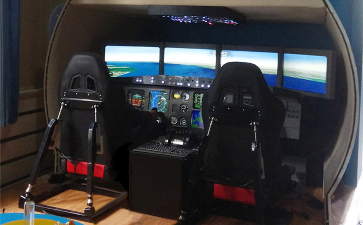 北湖校园安全空客飞行模拟器